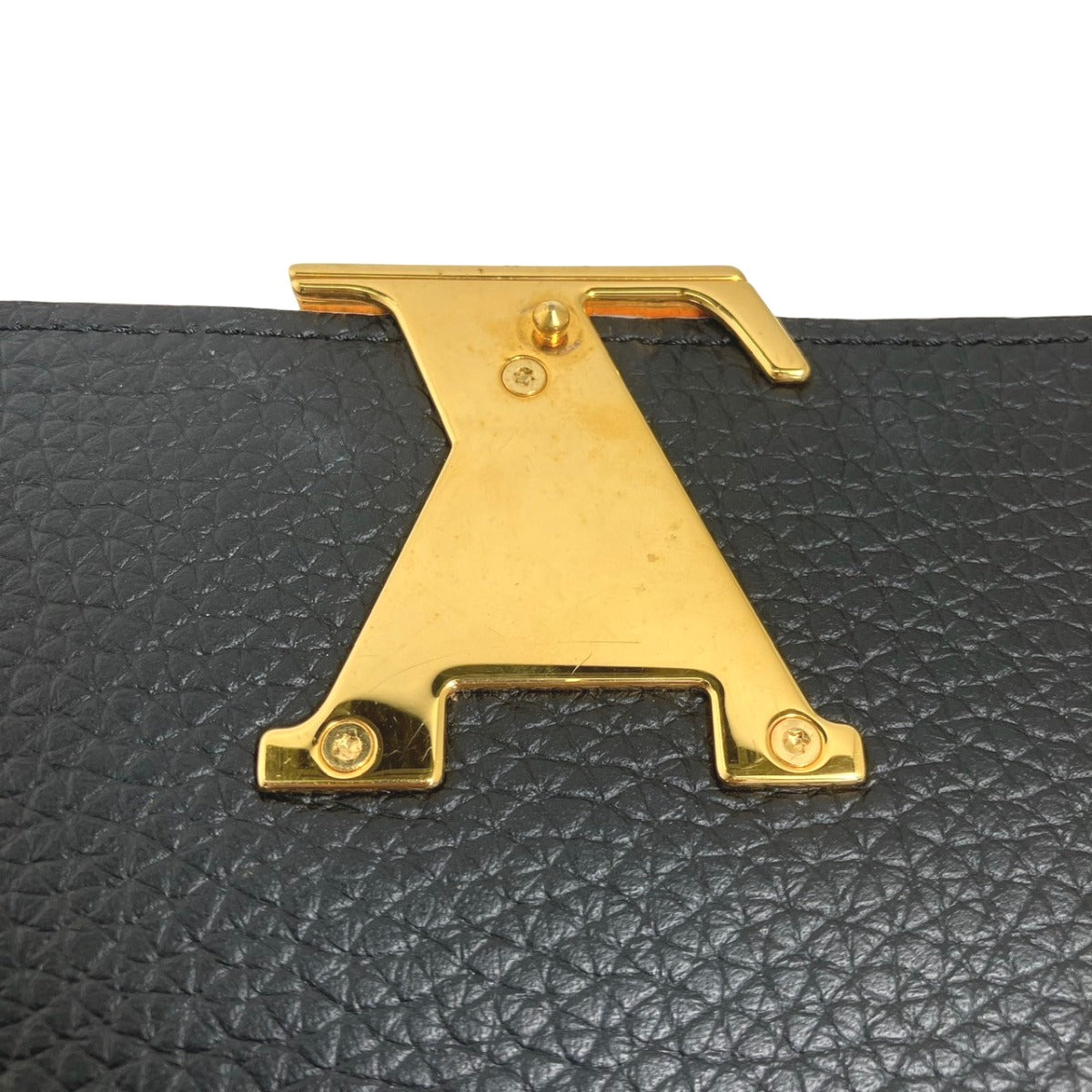 Louis Vuitton LOUIS VUITTON Long Wallet
 Bi-fold long wallet Taurillon Portefeuille Capucines Taurillon Clemence M67663 Black LV
 [SS]
 【second hand】 