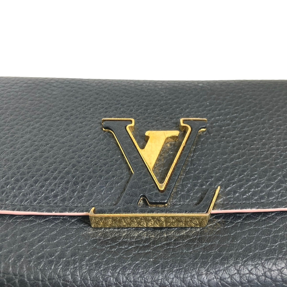 Louis Vuitton LOUIS VUITTON Long Wallet
 Bi-fold long wallet Taurillon Portefeuille Capucines Taurillon Clemence M67663 Black LV
 [SS]
 【second hand】 