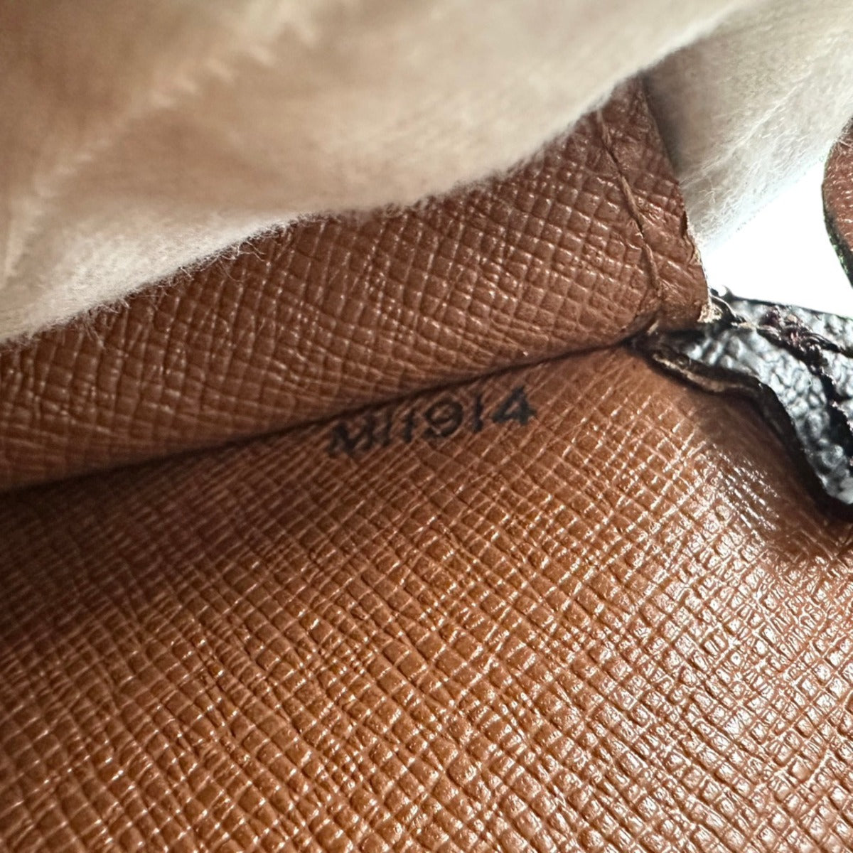 ルイヴィトン LOUIS VUITTON ブリーフケース
 ビジネスバッグ モノグラム セルヴィエット フェルモワール モノグラムキャンバス M53305 ブラウン LV
 【SS】
 【中古】