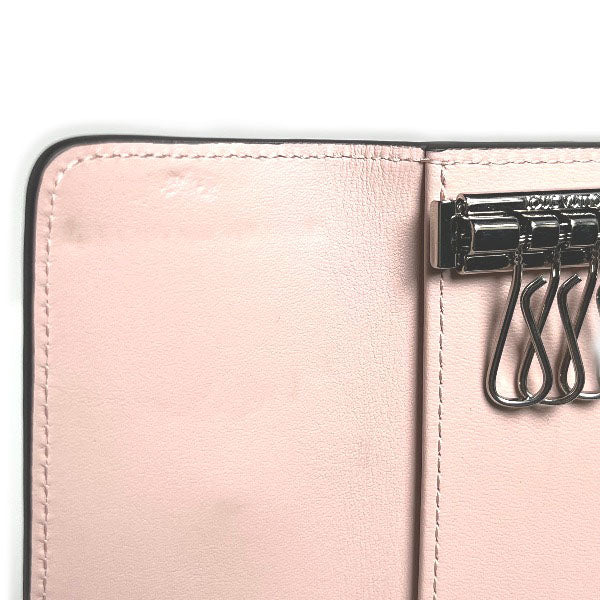 ルイヴィトン LOUIS VUITTON キーケース
 4本用キーケース マヒナ ミュルティクレ4 モノグラムマヒナ M64056 マグノリア LV
 【SS】
 【中古】