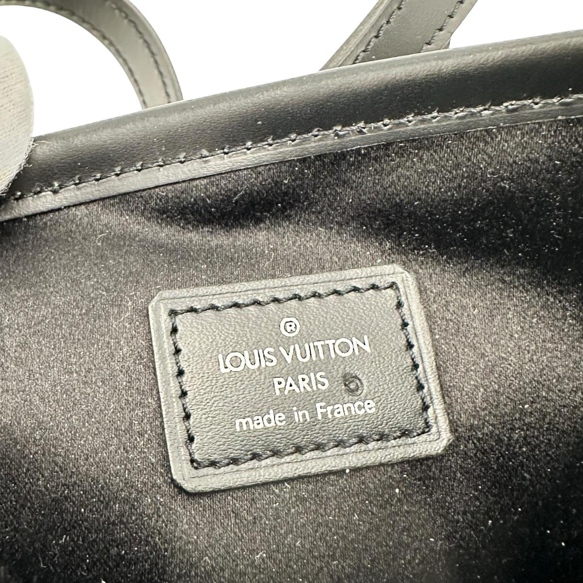 ルイヴィトン LOUIS VUITTON ハンドバッグ
 リトル・バケット モノグラム・サテン ノワール モノグラムサテン M92144 ノワール LV
 【SS】
 【中古】