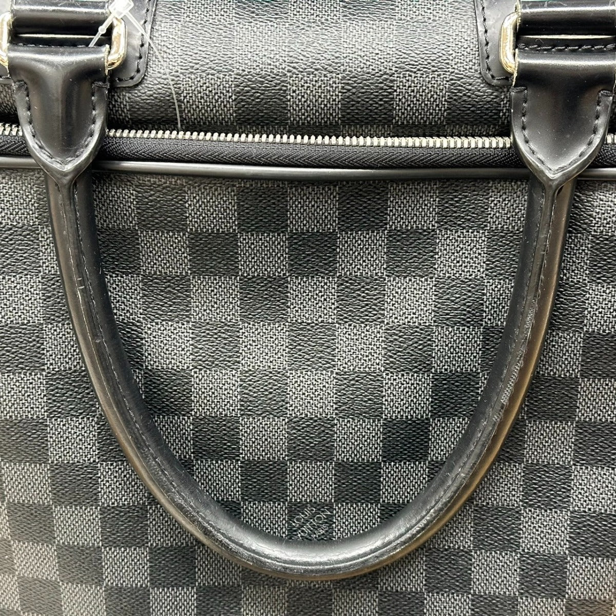 ルイヴィトン LOUIS VUITTON ショルダーバッグ
 ビジネスバッグ ダミエ・グラフィット イカール ダミエグラフィットキャンバス N23253 グレー LV
 【SS】
 【中古】