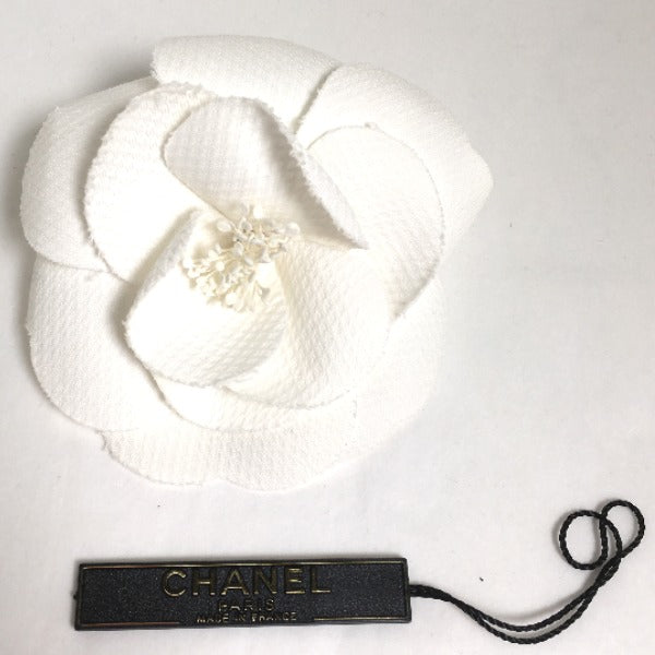 CHANEL Brooch
 Corsage Camellia Flower Other White [SS]
 【second hand】 