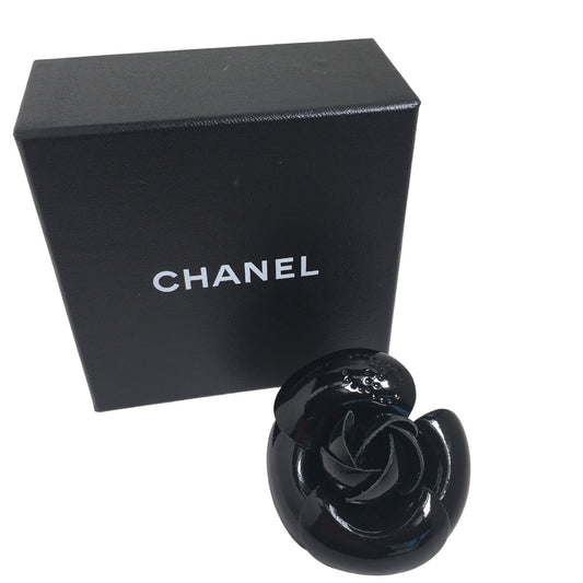 CHANEL Brooch
 Camellia corsage with box, black [SS]
 【second hand】 