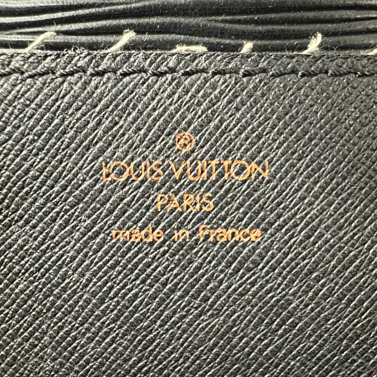 LOUIS VUITTON Business Bags
 
Business Bag Epi Porte-Document Bandouliere Epi Leather M54462 Noir LV
 [SS]
 【second hand】 