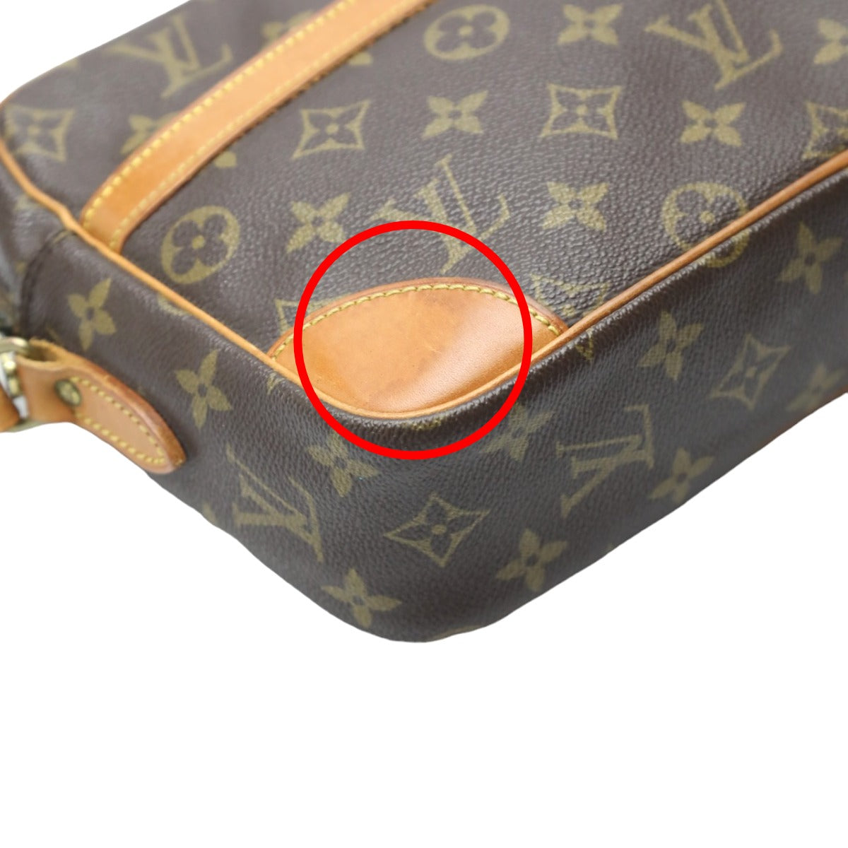 ルイヴィトン LOUIS VUITTON ショルダーバッグ
 トロカデロ27 モノグラム 斜め掛け モノグラムキャンバス M51274 ブラウン LV
 【SS】
 【中古】