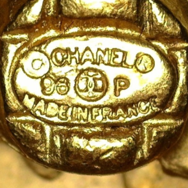 CHANEL Earrings
 
Earrings 96P Gold [SS]
 【second hand】 