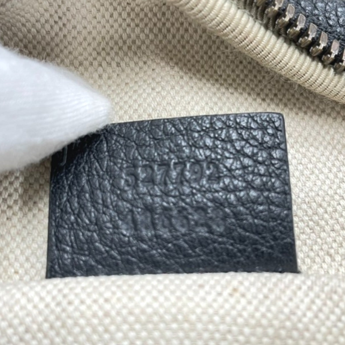 グッチ GUCCI ウエストバッグ
 ウエストポーチ レザー 527792 ブラック 【SS】
 【中古】