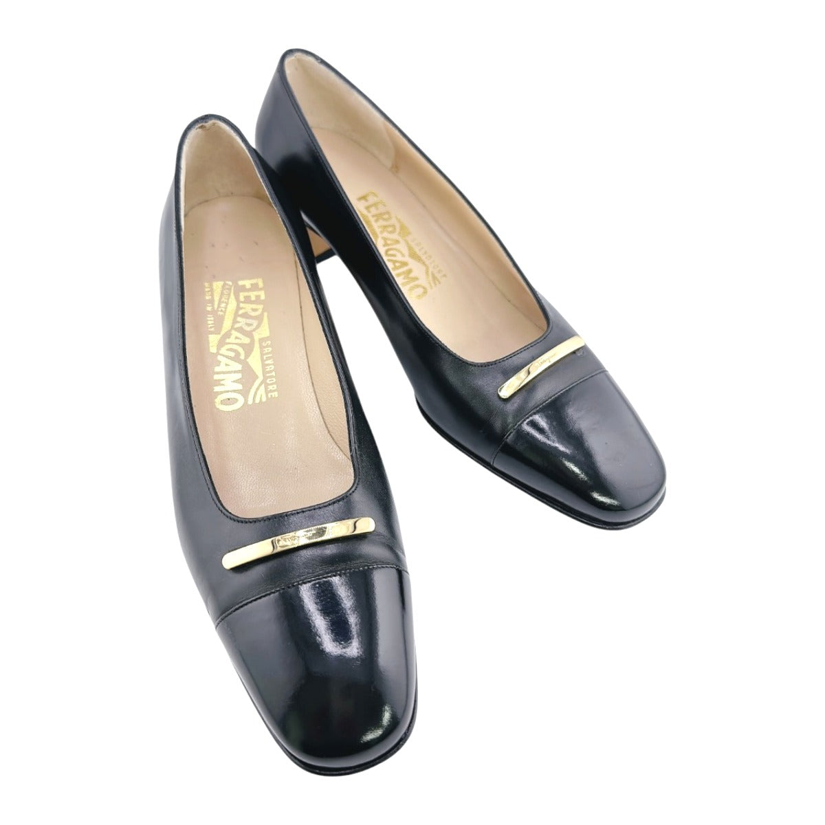 サルヴァトーレフェラガモ Salvatore Ferragamo パンプス
 パンプス FLORENCE カーフ ブラック 【H】
 【中古】