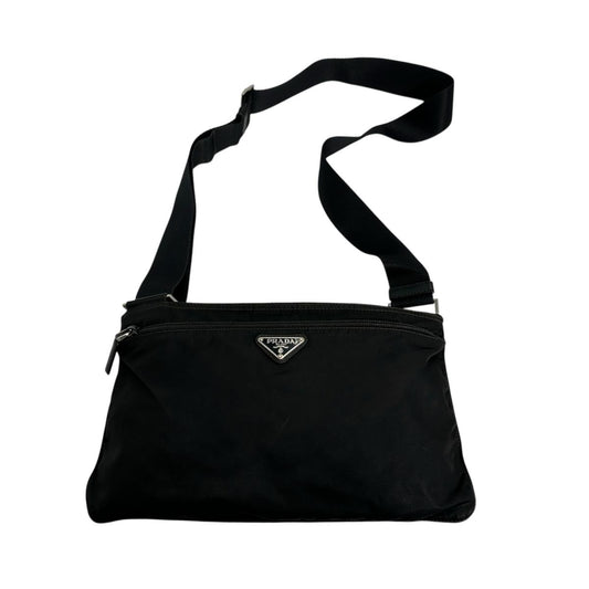 プラダ PRADA ショルダーバッグ
 ボディバッグ トライアングルロゴ ナイロン ブラック 【SS】
 【中古】