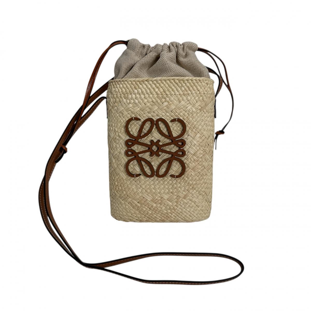 ロエベ LOEWE ショルダーバッグ
 クロスボディキャリー イラカヤシ&カーフ スクエアポケット カーフ ベージュ 【SS】
 【中古】