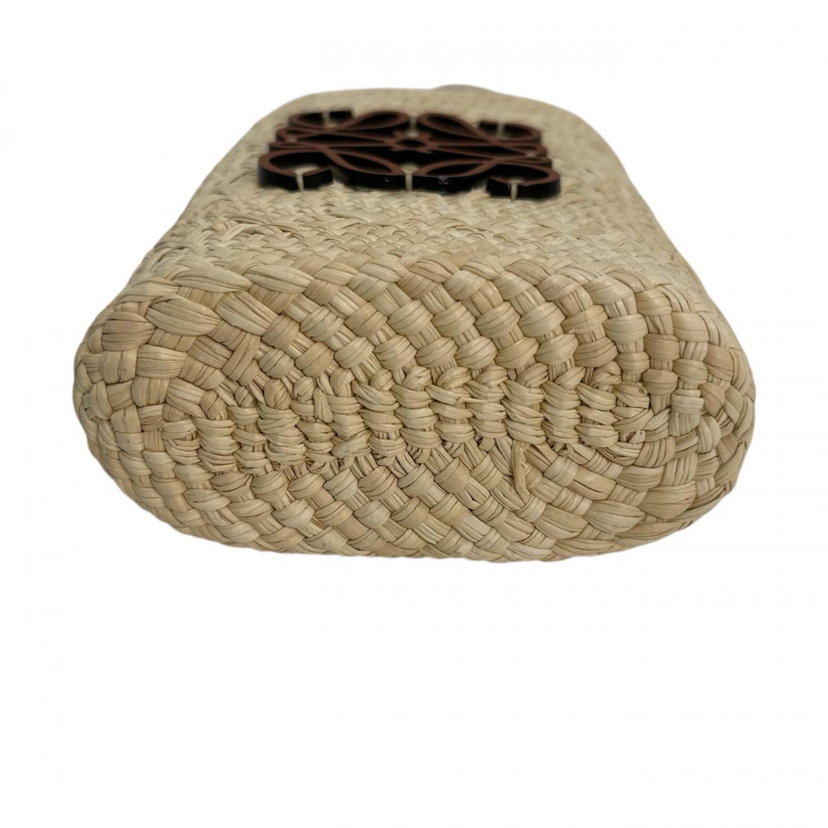 ロエベ LOEWE ショルダーバッグ
 クロスボディキャリー イラカヤシ&カーフ スクエアポケット カーフ ベージュ 【SS】
 【中古】