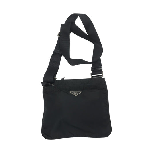 プラダ PRADA ショルダーバッグ
 ボディバッグ トライアングルロゴ ナイロン ブラック 【SS】
 【中古】
