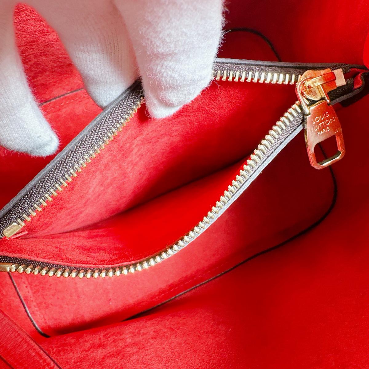 ルイヴィトン LOUIS VUITTON ショルダーバッグ
 2WAYバッグ モノグラム ネオノエ モノグラムキャンバス M44021 コクリコ LV
 【SS】
 【中古】