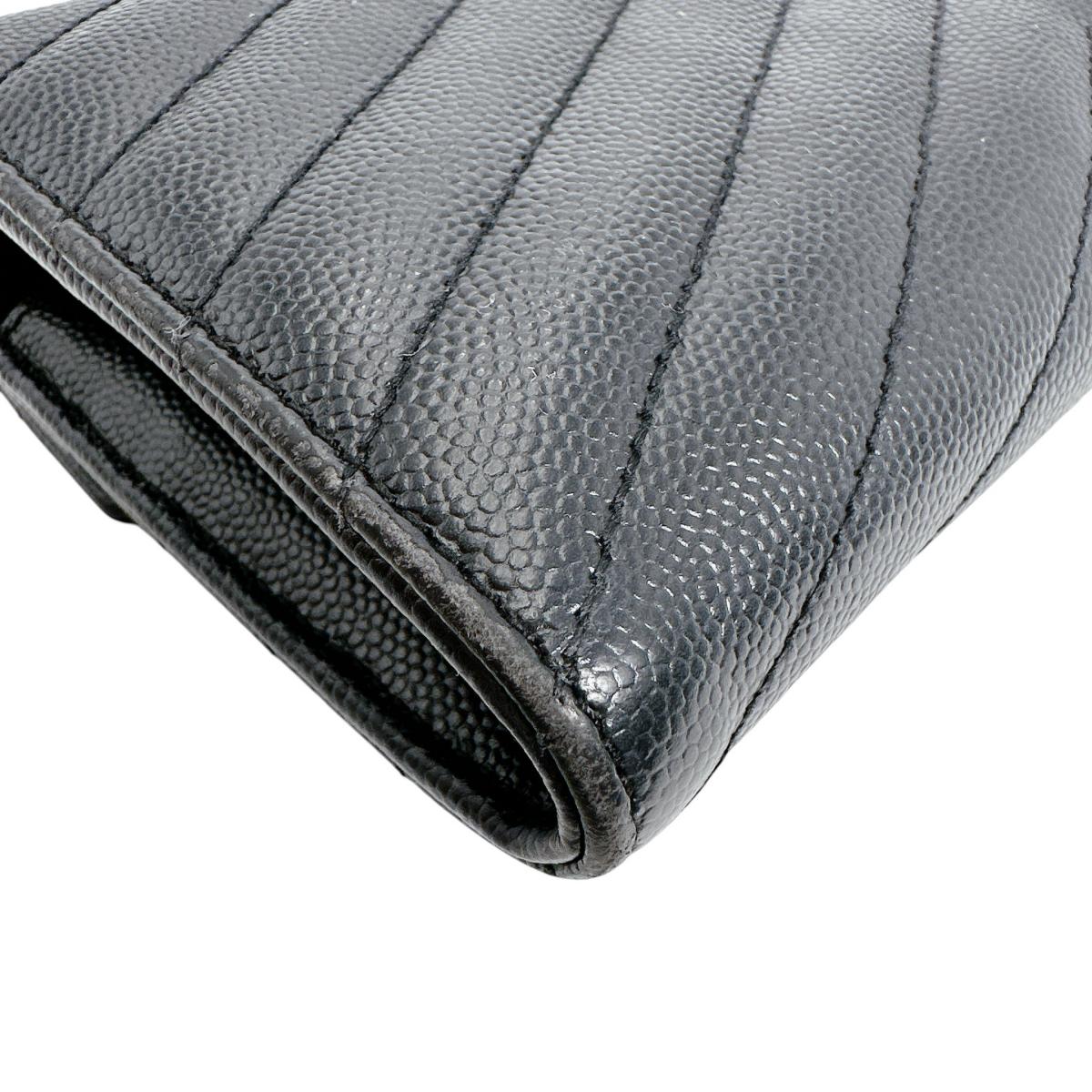 サンローラン SAINT LAURENT 長財布
 長財布 カサンドラ ボタン式 レザー ブラック 【SS】
 【中古】