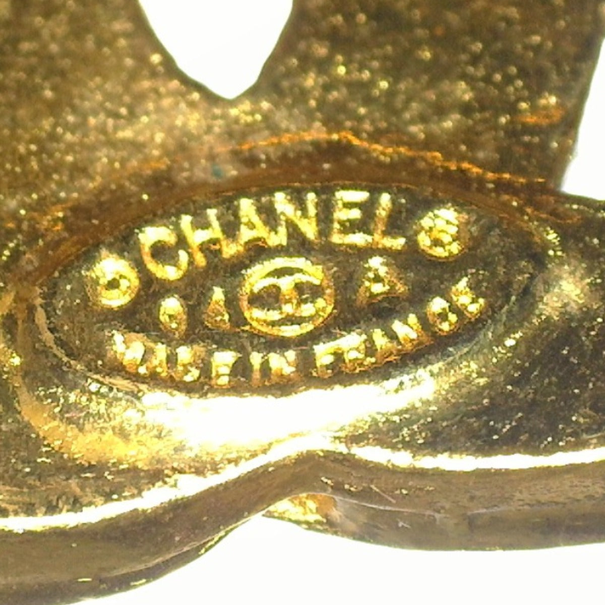 シャネル CHANEL ブローチ
 コサージュ トリプルココマーク ゴールド GP ゴールド 【SS】
 【中古】
