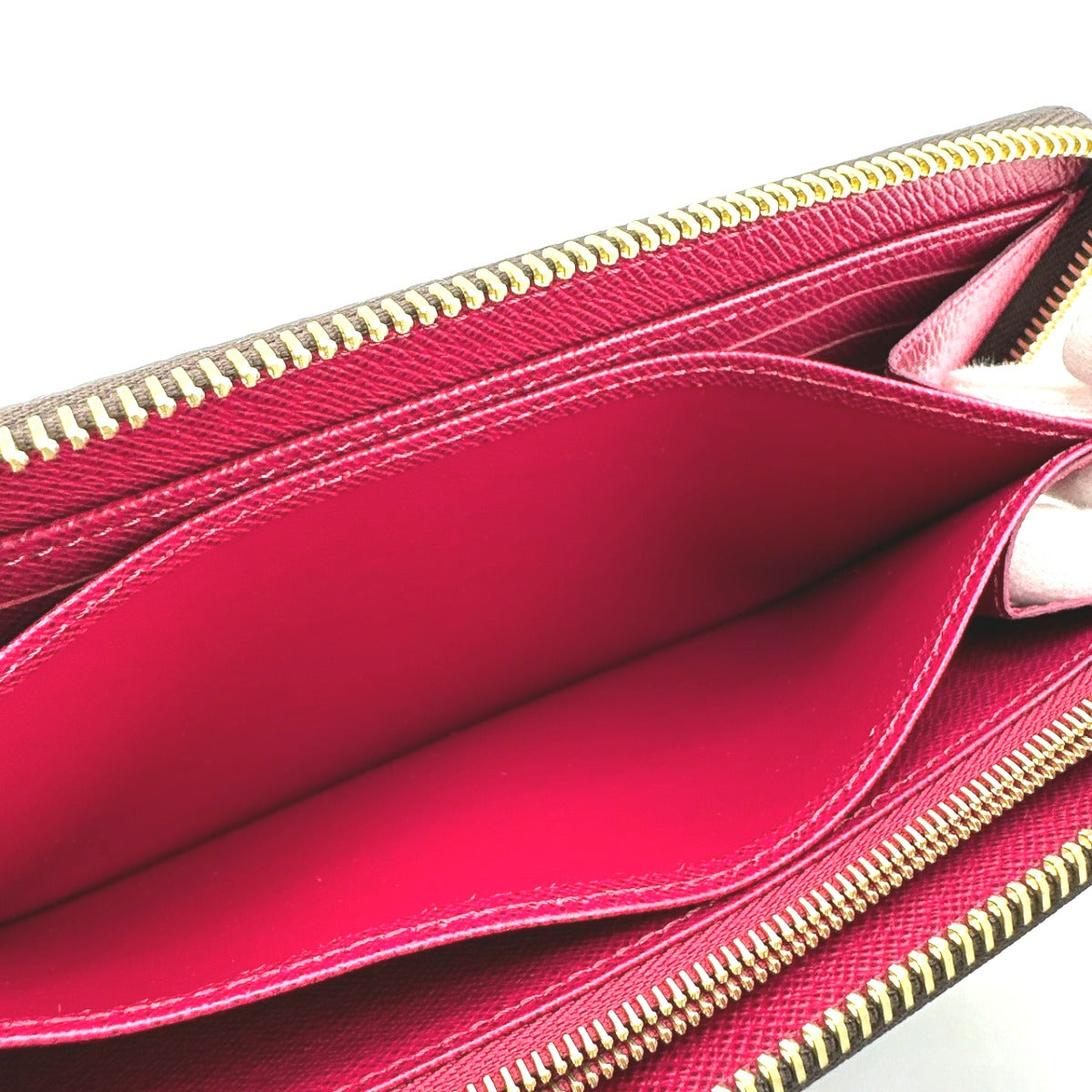 ルイヴィトン LOUIS VUITTON 長財布
 ラウンドファスナー モノグラム ジッピーウォレット モノグラムキャンバス M42616 ブラウン LV
 【中古】