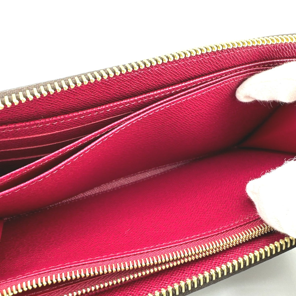 ルイヴィトン LOUIS VUITTON 長財布
 ラウンドファスナー モノグラム ジッピーウォレット モノグラムキャンバス M42616 ブラウン LV
 【中古】