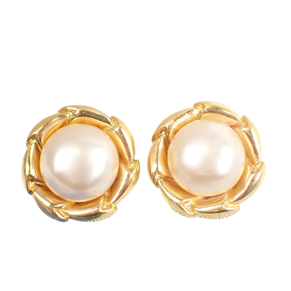 CHANEL Earrings
 Fake pearls, with calluses, no rubber, GP 93P, gold [SS]
 【second hand】 