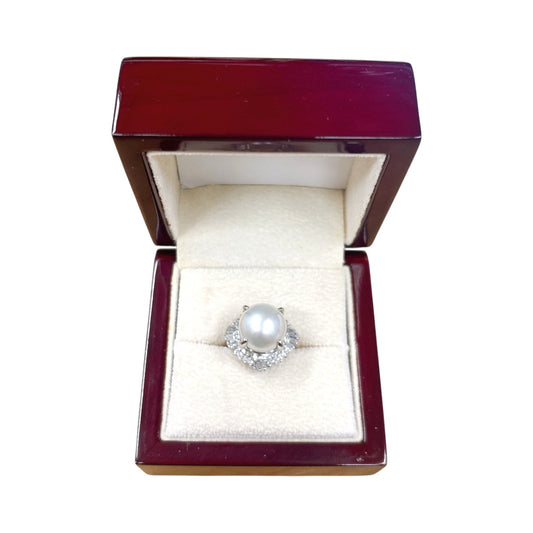 リング・指輪
 南洋真珠 真珠 シロチョウ養殖 Pt900プラチナ XQ8193 ホワイト 【SS】
 【中古】