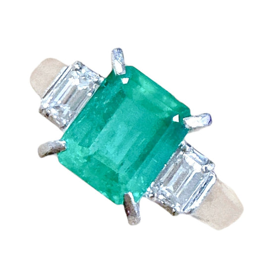 リング・指輪
 指輪 エメラルド 1.72CT Pt900 14号 Pt900プラチナ シルバー 【SS】
 【中古】