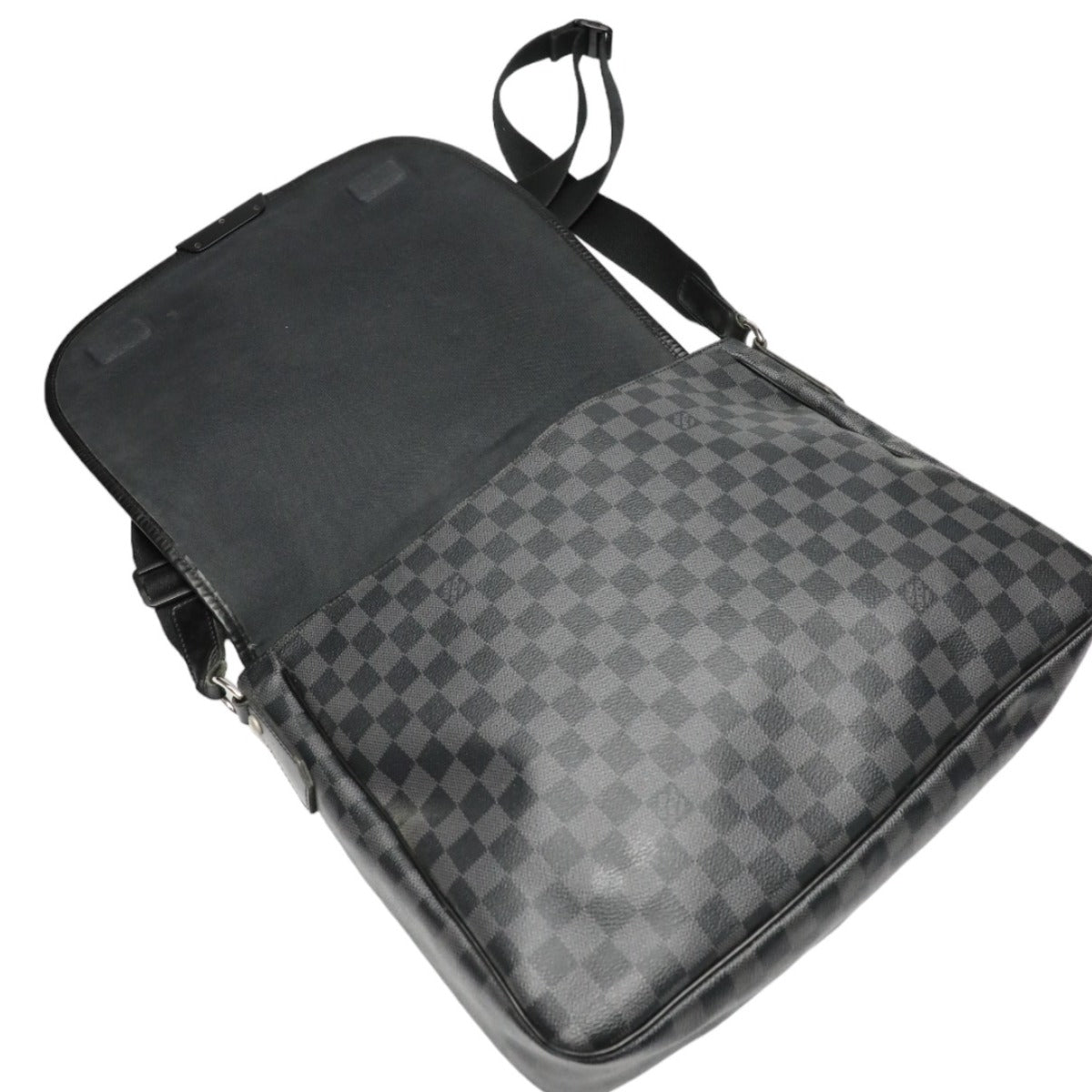 LOUIS VUITTON Shoulder Bag
 Shoulder bag Damier Graphite Daniel GM Leather N58033 Black LV
 [SS]
 【second hand】 