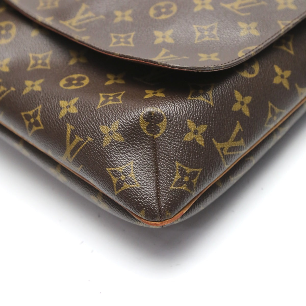 ルイヴィトン LOUIS VUITTON ショルダーバッグ
 斜め掛けショルダー モノグラム  ミュゼット モノグラムキャンバス M51256 ブラウン LV
 【SS】
 【中古】