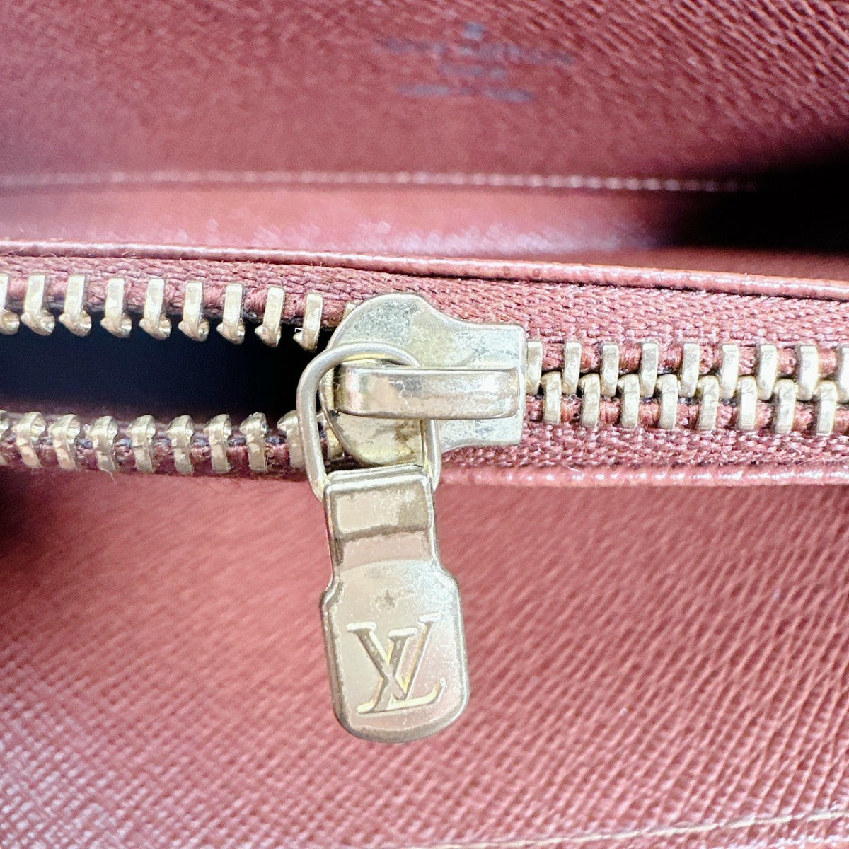 ルイヴィトン LOUIS VUITTON 長財布
 ジッピーウォレット モノグラム ラウンドファスナー モノグラムキャンバス M60017 ブラウン LV
 【SS】
 【中古】
