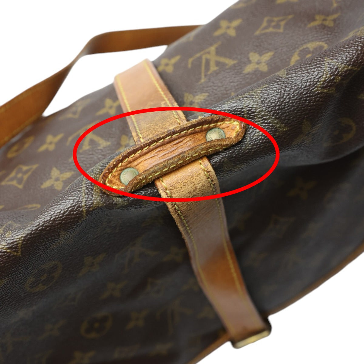 ルイヴィトン LOUIS VUITTON ショルダーバッグ
 ソミュール35 モノグラム 斜めがけ M42254 ブラウン LV
 【SS】
 【中古】