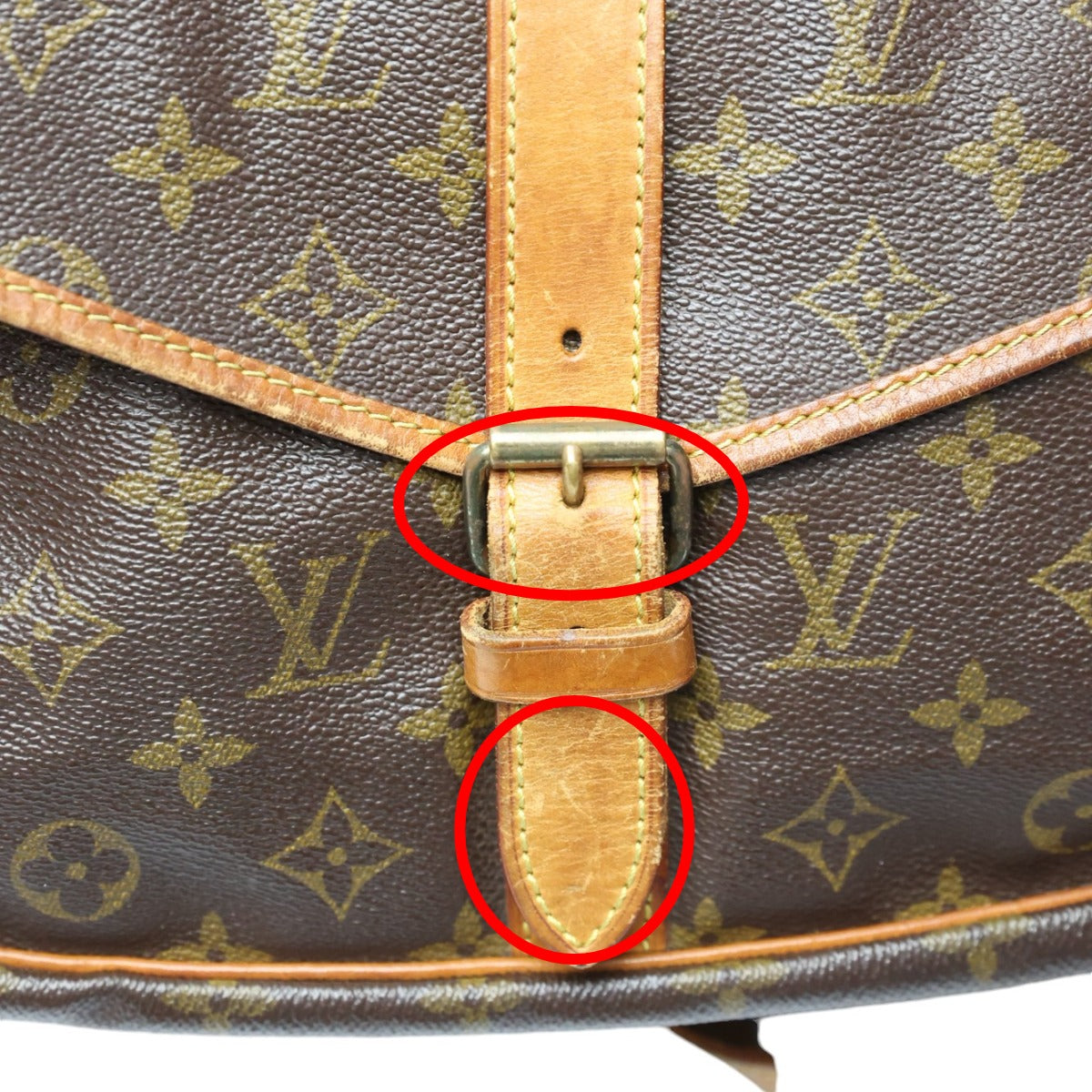 ルイヴィトン LOUIS VUITTON ショルダーバッグ
 ソミュール35 モノグラム 斜めがけ M42254 ブラウン LV
 【SS】
 【中古】