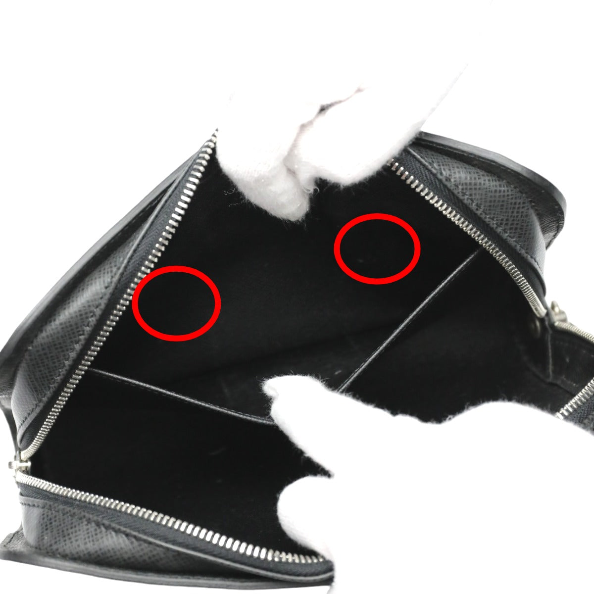 ルイヴィトン LOUIS VUITTON セカンドバッグ
 セカンドバッグ タイガ バイカル アルドワーズ タイガ M30182 ブラック LV
 【SS】
 【中古】