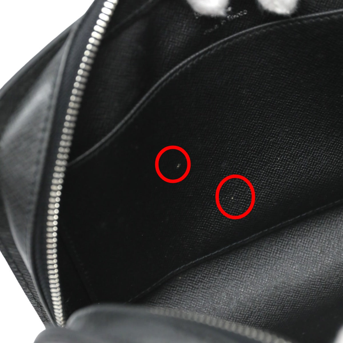 ルイヴィトン LOUIS VUITTON セカンドバッグ
 セカンドバッグ タイガ バイカル アルドワーズ タイガ M30182 ブラック LV
 【SS】
 【中古】