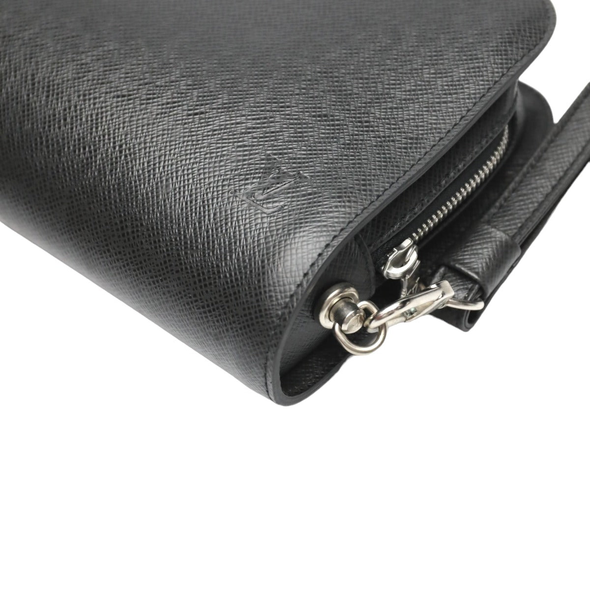 ルイヴィトン LOUIS VUITTON セカンドバッグ
 セカンドバッグ タイガ バイカル アルドワーズ タイガ M30182 ブラック LV
 【SS】
 【中古】