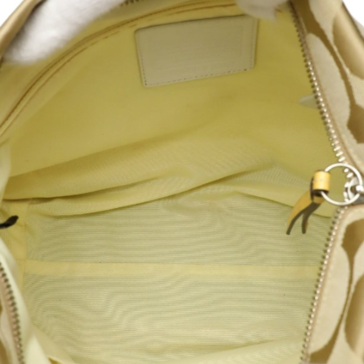 Coach shoulder bag
 
Shoulder bag Signature crossbody canvas F15067 Beige x Yellow [SS]
 【second hand】 