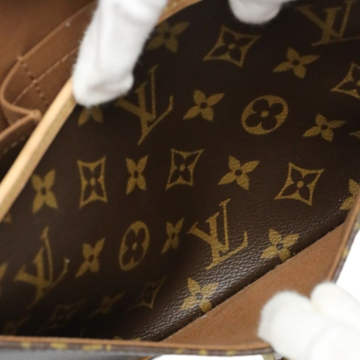 ルイヴィトン LOUIS VUITTON ショルダーバッグ
 ショルダーバッグ モノグラム ソローニュ モノグラムキャンバス M42250 ブラウン LV
 【SS】
 【中古】