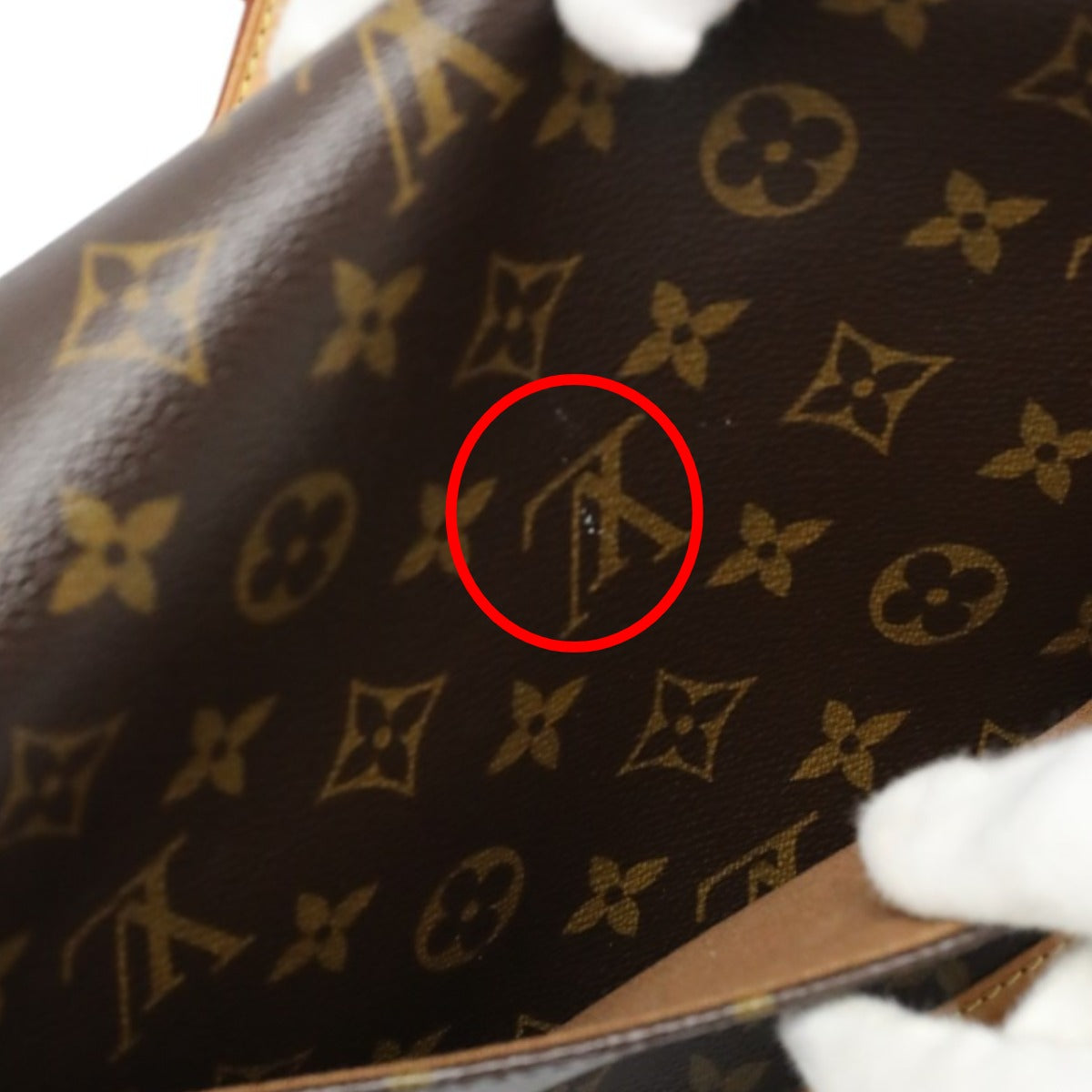 ルイヴィトン LOUIS VUITTON ショルダーバッグ
 ショルダーバッグ モノグラム ソローニュ モノグラムキャンバス M42250 ブラウン LV
 【SS】
 【中古】