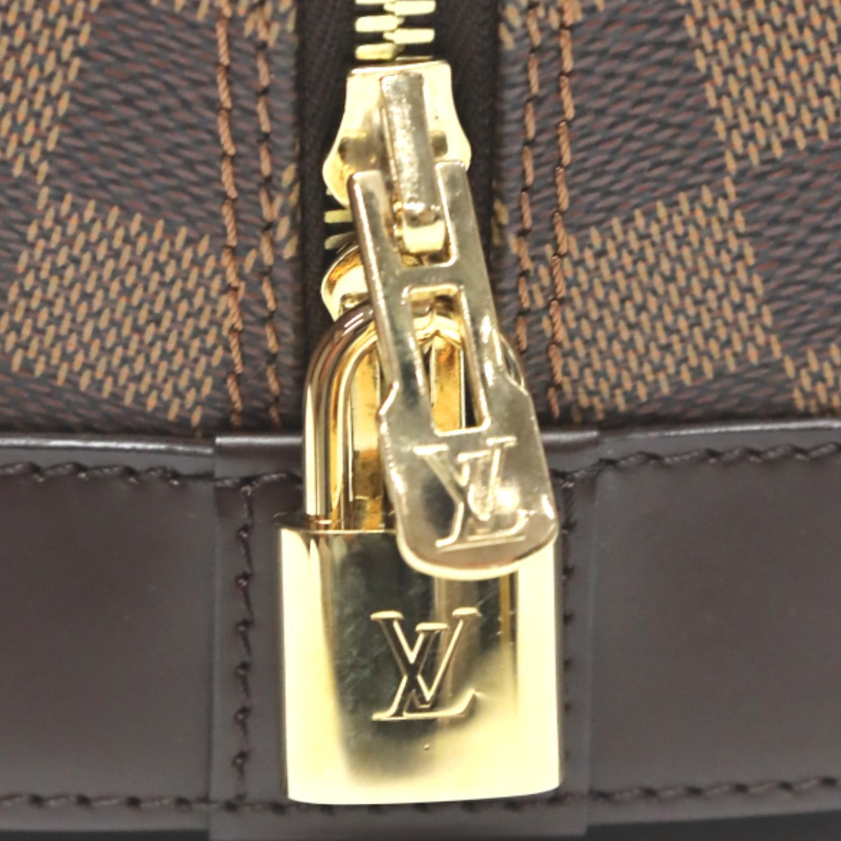 ルイヴィトン LOUIS VUITTON ハンドバッグ
 2WAY ダミエ アルマPM ダミエキャンバス N53151 ブラウン LV
 【SS】
 【中古】