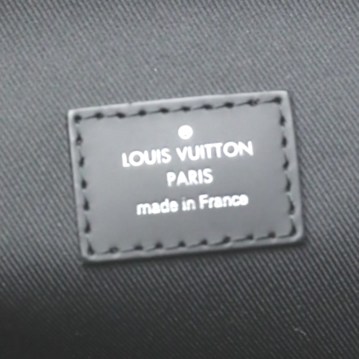 ルイヴィトン LOUIS VUITTON ショルダーバッグ
 ボディバッグ グラフィット アヴェニュースリングバッグ 旧型 ダミエグラフィットキャンバス N41719 ブラック LV
 【SS】
 【中古】