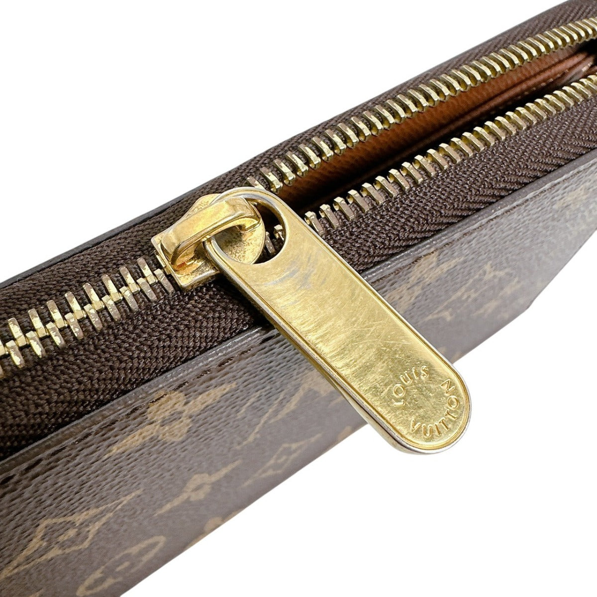 ルイヴィトン LOUIS VUITTON 長財布
 ラウンドファスナー モノグラム ジッピーウォレット モノグラムキャンバス M42616 ブラウン LV
 【SS】
 【中古】