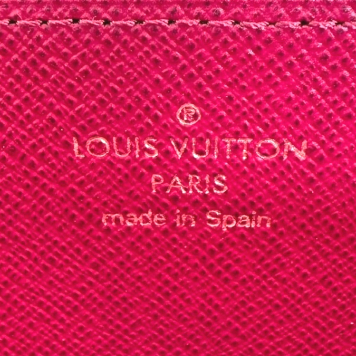 Louis Vuitton LOUIS VUITTON Long Wallet
 Round Zip Monogram Fuchsia Monogram Canvas M41895 Brown LV
 [SS]
 【second hand】 