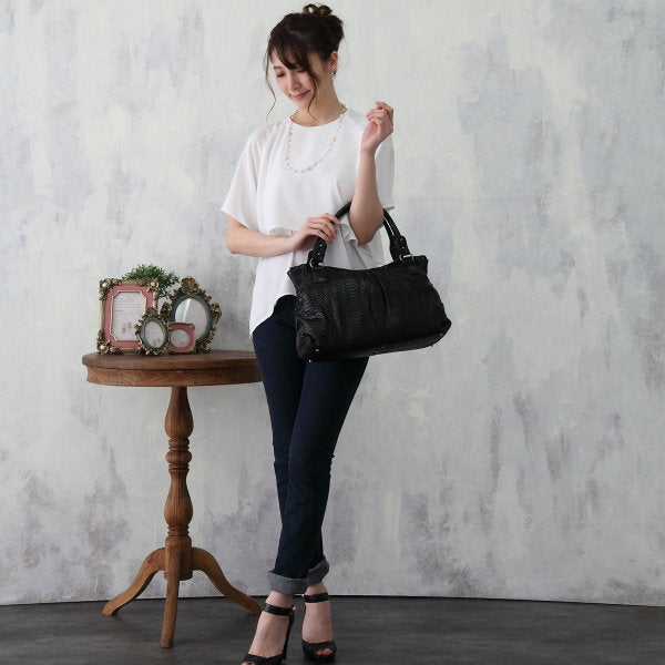 Handbags
 
Handbag, Diamond Python, Python LB-2025, Black, [SS]
 【second hand】 