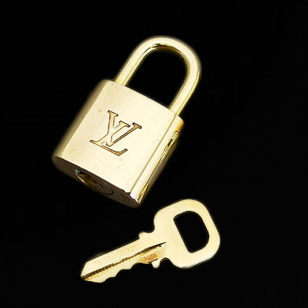 LOUIS VUITTON Other accessories
 Keychain Cadena Padlock R10000 Gold LV
 [SS]
 【second hand】 